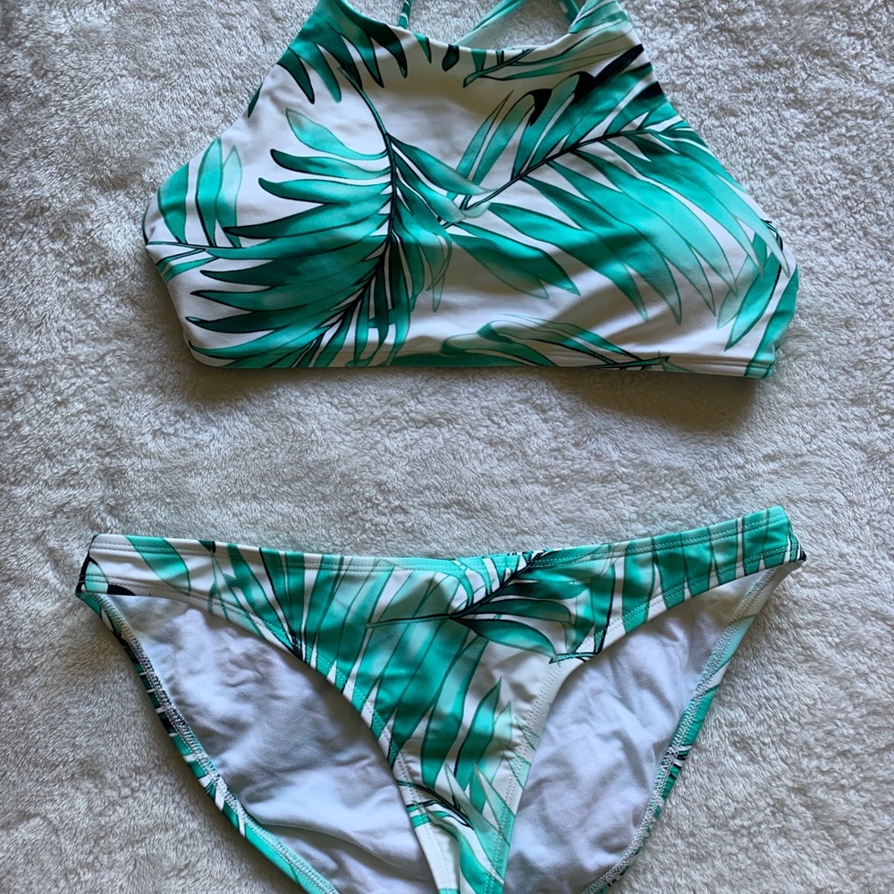 Bathing suit